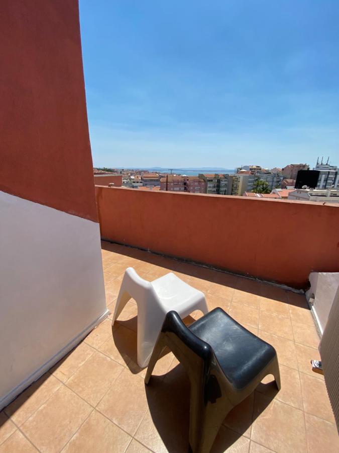 Apartamentos Lux Dinastia Lisboa Eksteriør bilde